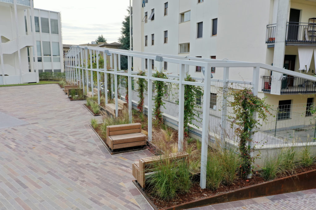 Piazza Fuori dal Comune - Merate Lc - oberti+oberti | architetti